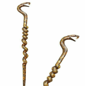 Cette magnifique canne de marche en bois, fabriquée à la main, présente une silhouette de serpent enroulée de manière complexe, disponible à prix de gros. - Product Image 1