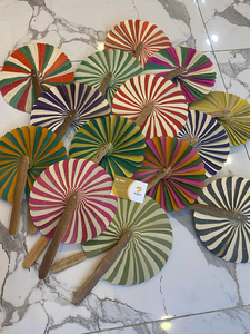 พัดใบปาล์มทำมือสำหรับร้านขายของที่ระลึก ร้านขายงานฝีมือ และร้านค้าปลีก |   โลโก้แบบกำหนดเอง OEM - Product Image 3