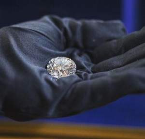 Diamante Moissanita de Laboratorio de Primera Calidad, Corte Ovalado Blanco de 2 Quilates y 8x10 mm, VVS1 A. U. Gems para Joyería, Envío el Mismo Día - Product Image 3