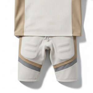 Tenues de football américain personnalisées sublimées – Tissu haute performance anti-transpiration pour l'entraînement professionnel et les matchs - Product Image 4