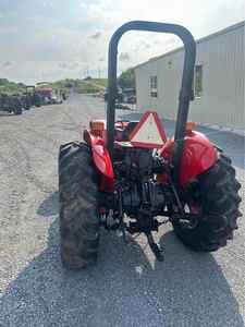 Tracteur agricole MF 240 2 roues motrices |   46HP pour moteur |   Transmission par engrenages |   Haute productivité |   Faible consommation de carburant |   Fiable et Facile - Product Image 3