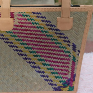 Sac à main Shetal Pati (Sitol Pati) durable et léger pour femmes, sac à bandoulière en paille tissée à la main avec une capacité allant jusqu'à 1L - Product Image 4