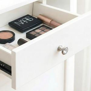 Tiradores de Muebles de Acrílico Transparente con Base de Aleación de Zinc Plateada, Diseño Tradicional para Uso en Hoteles, Decorativos para Cajoneras, Armarios y Puertas - Product Image 5