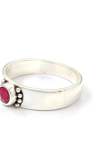 Bague large moderne éblouissante en argent sterling 925 oxydé, bijou tendance et délicat avec pierres précieuses rubis et agate pour femme - Product Image 2