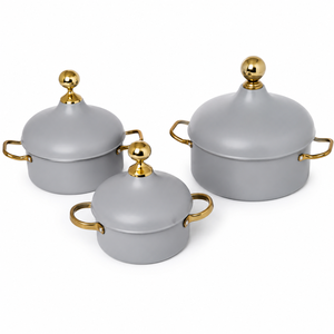 Juego de Cazuelas de Acero Inoxidable Aisladas de Lujo en Gris con Asas Doradas, Aptas para Alimentos, Ollas para Servir, Utensilios de Cocina Premium, Regalo - Product Image 1