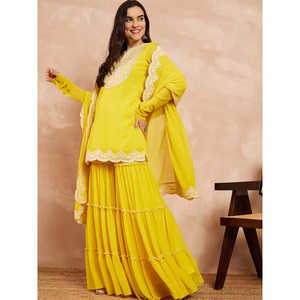 Conjunto de traje de fiesta de diseñador para mujer con hermosa combinación Dupatta superior-inferior - Product Image 3