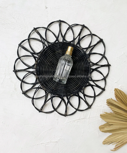 Tienphong – napperon en rotin noir 35cm | Napperon écologique 100% naturel pour la maison - Product Image 2