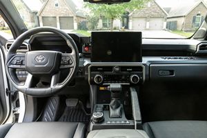 Hot Selling Used 2024 To yo ta Tacoma TR D Off-Road Double Cab 4x4 LHD/RHD - Product Image 3