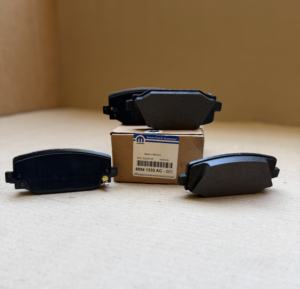 Nuevas Pastillas de Freno de Disco Delanteras al por Mayor para Fiat 124 Spider (124_) 1966-1985, Modelo OEM MOPAR 68541333AC, Sistemas Automotrices - Product Image 2