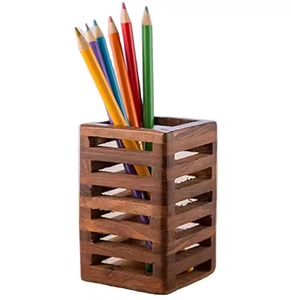 Nouveau porte-stylos décoratif en bois avec design à joint carré, économique et élégant par crescent crafts - Product Image 1