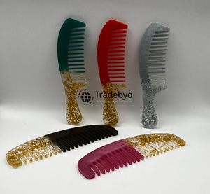 Peine de Resina de Lujo Tradebyd, Peine de Dientes Anchos para un Peinado sin Frizz y Masaje del Cuero Cabelludo - Product Image 2