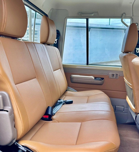 โตโยต้า แลนด์ครุยเซอร์ ดับเบิ้ลแค็บ 4x4 รถกระบะมือสองสภาพดี - Product Image 5
