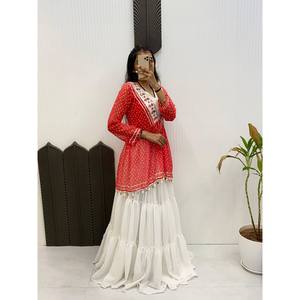 Hermosos Conjuntos de Mujer Party Wear Lehenga Choli y Koti - Product Image 5