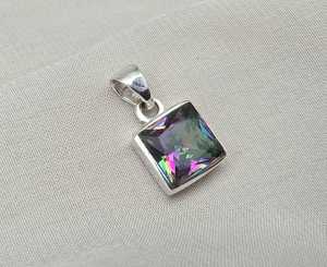 Pendentif topaze mystique en argent Sterling 925, bijoux pour femmes, collier en pierres précieuses naturelles, cadeau minimaliste élégant - Product Image 1