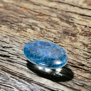 Hermoso Grado Superior 100% cabujón de apatita azul neón Natural corte ovalado 35X22X6mm 49 quilates pulido joyería ligera que hace la GPJ-4 - Product Image 6