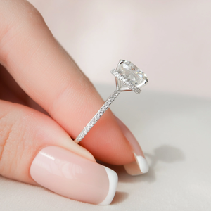 Anillo de compromiso con diamante talla cojín, engaste de puntas, joyería fina clásica para mujer - Product Image 5
