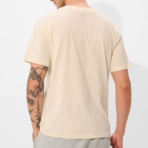 T-shirt pour homme fabriqué en usine OEM au Bangladesh 2026, avec typographie, coupe classique, col rond, manches courtes, tricoté, coupe décontractée. - Product Image 5