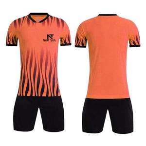 Ropa Deportiva Cómoda, Uniforme de Fútbol para Hombre, 100% Poliéster, Uniforme de Fútbol Personalizado para Hombre - Product Image 4