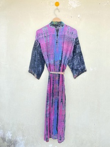 Kimono largo de Sari de seda crepé reciclado rosa y azul para mujer - Product Image 2