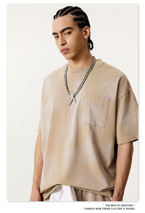 เสื้อยืดคอกลมทรงโอเวอร์ไซส์ ผ้าถักลายบาติกวินเทจ ปักโลโก้ตามสั่ง ย้อมสีซีดแบบดิสเทรส ซักแบบวินเทจ ผ้าหนา ทนทาน สำหรับผู้ชาย - Product Image 2