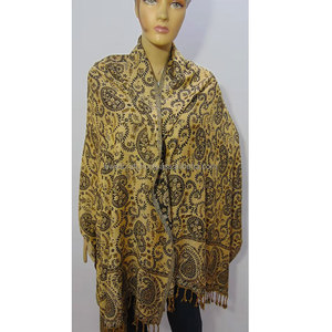 Elegante Bufanda Hijab Cuadrada de Rayón Viscosa de Lujo, Alta Calidad, Diseño Paisley a Cuadros Negro y Amarillo, Suave y Elegante para Adultos - Product Image 2