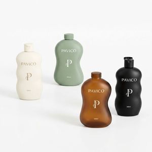 ขวดปั๊มโลชั่น PET 500 มล. ขวดแชมพูพลาสติกแบบกำหนดเอง ดีไซน์โค้งรับกับสรีระ พิมพ์ลายด้วยความร้อน สำหรับใช้ส่วนตัว - Product Image 1