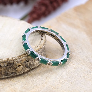 Anillo de Eternidad de Plata de Ley 925 Chapado en Oro con Ónix Verde para Mujer, Anillo Apilable con Piedras Preciosas para Aniversario de Bodas - Product Image 6