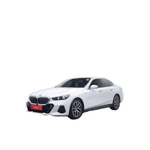 BMW Série 5 520i M Sport 2023, 27 882 km, boîte automatique, sièges en cuir, conduite à gauche, avec caméra de recul - Product Image 1