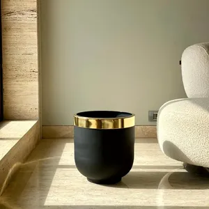 Diseño elegante en negro y dorado, fácil de mantener y limpiar, perfecto para interiores modernos, de proveedor indio para exportación a granel. - Product Image 4