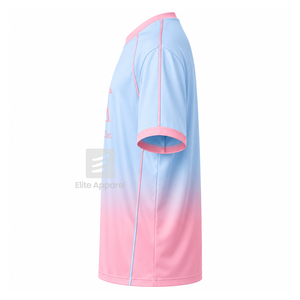 Maillot de football personnalisé Gamma Phi Delta à manches courtes avec logo sur le devant, dégradé bleu ciel et rose, en polyester respirant - Product Image 4