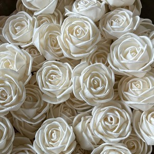 Ramo de Flores Artificiales de Madera Sola VADEE, Rosa Blanca Híbrida 001, Artesanía Sostenible Hecha a Mano para Bodas y Hogar - Product Image 1