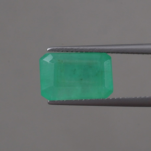 Émeraude Verte Naturelle Certifiée IGI 100% Naturelle, Pierre Libre de 6,41 Carats, Taille Octogonale 13x8,5mm, Taillée à la Main, Polie, Encerée/Huileée, Bijoux Légers - Product Image 1