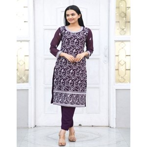Ensemble de costume pour femme de créateur avec broderie lourde, ensemble de costume élégant brodé - Product Image 1