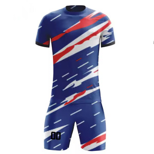 Premium digitale print voetbalsportkleding met moderne pasvorm en duurzame gesublimeerde graphics voor teams - Product Image 1