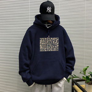 Sudadera con Capucha de Algodón 100% Personalizada al por Mayor para Hombre, Estilo Holgado con Diseño de Diamantes y Técnica de Bordado, Ideal para Invierno - Product Image 3