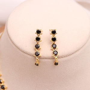 Conjunto de collar clásico de ónix negro, chapado en oro de 22 quilates, joyería minimalista con piedras preciosas, elegante conjunto de collar de oro, regalo para ella. - Product Image 2