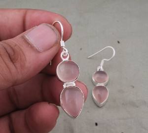 Boucles d'oreilles en argent sterling avec quartz rose, bijoux faits à la main avec pierres précieuses, boucles d'oreilles pendantes en cristal rose naturel, cadeau pour femme - Product Image 2