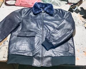 Blouson aviateur vintage en cuir véritable sur mesure, personnalisable, imperméable, fait main, pleine fleur, grande taille, logo sur le devant - Product Image 2