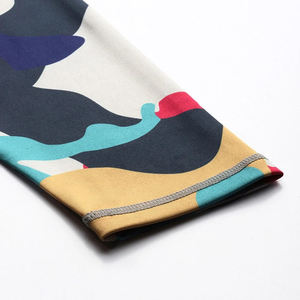 กางเกงเลกกิ้งโยคะฟิตเนสสำหรับผู้หญิง-ต้านเชื้อแบคทีเรีย แห้งเร็ว ระบายอากาศได้ดี สีสันตามสั่ง โพลีเอสเตอร์ผสมสแปนเด็กซ์ พิมพ์ลายแบบซับลิเมชั่น - Product Image 5