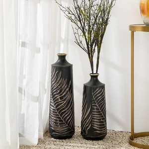 Juego de Jarrones Metálicos Mate LINEA, Jarrones Escultóricos para Flores, Negros Texturizados, Decorativos para Mesa, Hogar, Bodas y Jardín - Product Image 3