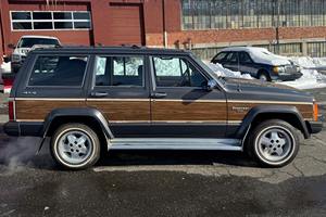 Jeep Wagoneer Limited 4x4 de 1989 - Product Image 3