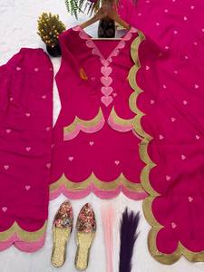 Ensemble de robe traditionnelle indienne pakistanaise pour femmes, imprimé cœur rose, longueur au sol, coupe ample, matière polyester, toutes saisons - Product Image 6