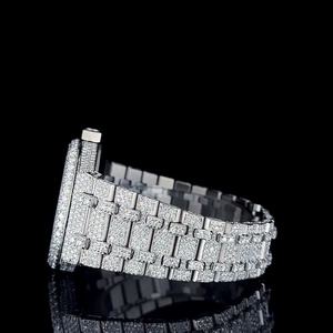 Reloj de Lujo con Cristales de Zafiro y Diamantes de Moissanita, Correa de Acero Inoxidable de 20 mm, Mecanismo Personalizado, Totalmente Adornado - Product Image 3