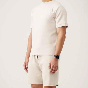 Ensemble T-shirt et short d'été imprimé pour homme de haute qualité, couleur personnalisée, design unique à taille élastique, col montant style Hip Hop - Unique - Product Image 2