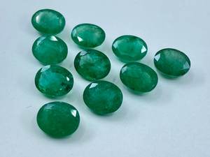 Esmeralda facetada de forma ovalada, piedra preciosa suelta, tamaños de 4x3mm a 8x6mm, lote calibrado para la fabricación de joyería - Product Image 2