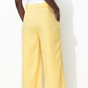 Pantalones de algodón casuales de cintura alta de color liso para mujer, de nueva llegada, talla grande, elásticos, de pierna ancha y ajuste holgado, ideales para otoño. - Product Image 3