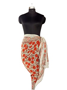 ผ้าโสร่งพิมพ์ลายดอกไม้ทำมือในอินเดียนบล็อกพิมพ์ลายขายส่งจำนวนมากสำหรับบิกินี่ชายหาดที่คลุมโสร่งของขวัญสำหรับเธอ - Product Image 3