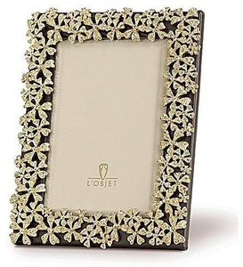 Cadre photo moderne de luxe en or avec accents floraux en cristal pour une décoration élégante et classique de table, de bureau et de salon - Product Image 5