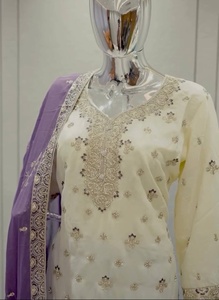 Próximo estilo moderno Colección tradicional Impreso digital Kruti Pent con Dupatta India y vestidos paquistaníes - Product Image 2