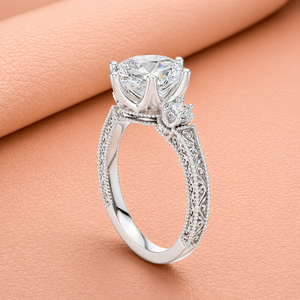 Anillo de Compromiso Vintage de Oro Sólido de 14K con Diamante de Corte Esmeralda Claridad VVS1-VVS2, Piedras Laterales, Chapado en Rodio, Joyería Nupcial de Lujo - Product Image 3